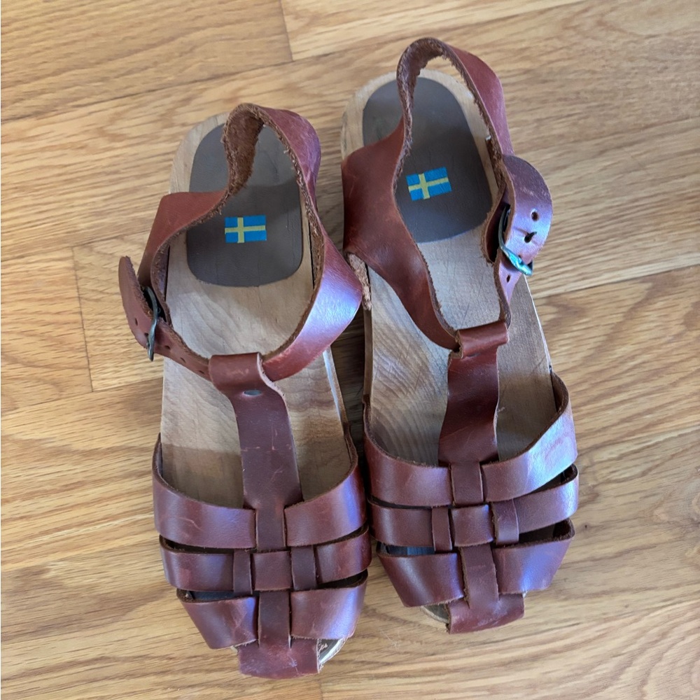 MIA Brown Leather Woven T-Strap Sandals